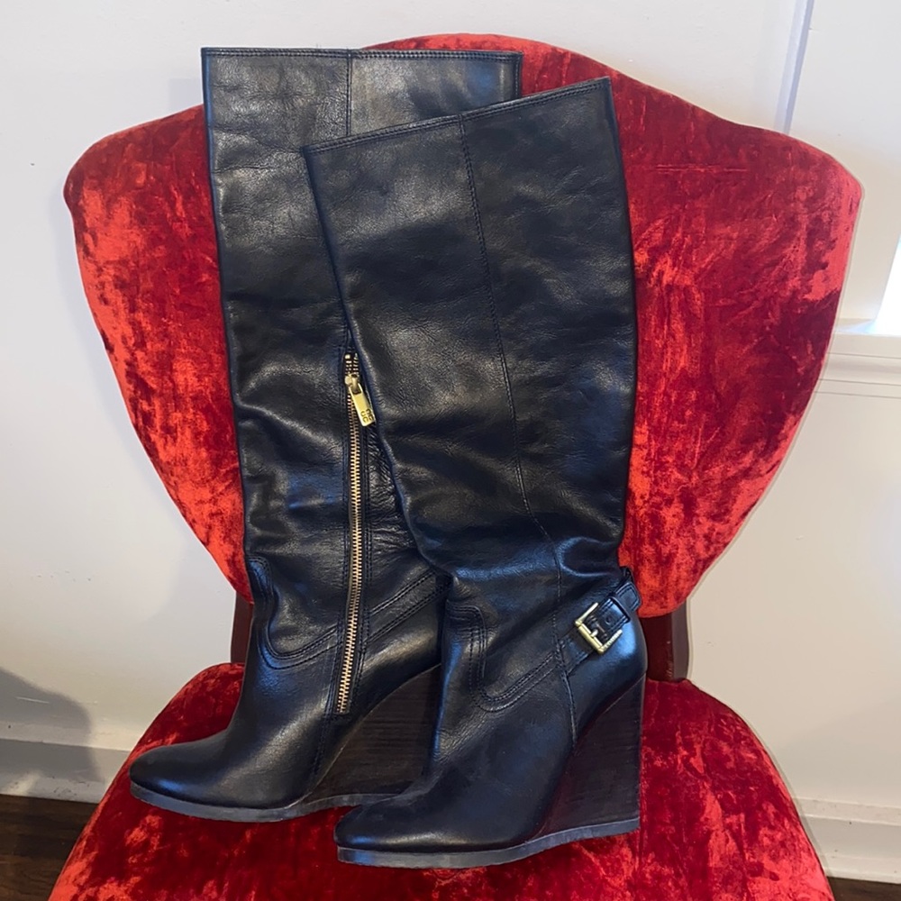 Authentic COACH Dorothy wedge boots SZ 7